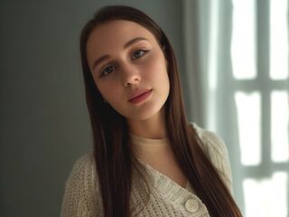 naked girl with live cam ElwynaHarn
