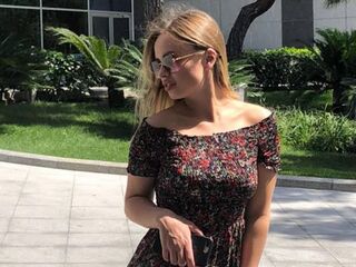 livecam video EmileeBeyale