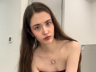 camgirl showing pussy EmilyCrownie