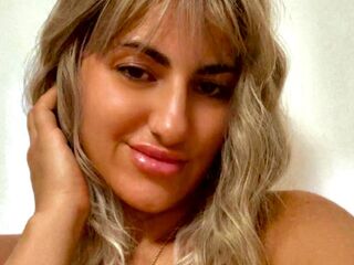 streaming live webcam EriaBelle