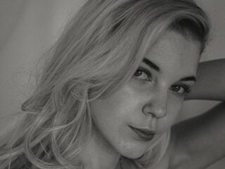 mastubating web cam girl EsmiStewart