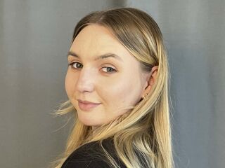 hot webcam FloraBrenden