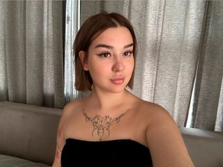 adult chat room FrankieGarner