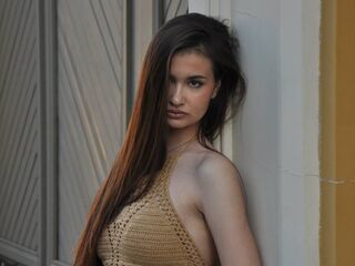 topless webcamgirl HelenKeley