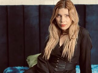 naughty camgirl HelenaPiere
