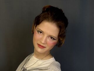 naughty camgirl photo IrisKemp