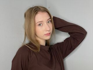 fingering girl JulianaDarter