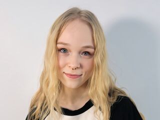 livesex cam KamiMellema