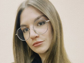 webcam live show KaraTribley