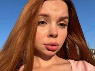 naked cam girl KarinaSavastru