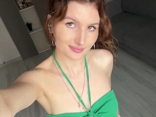 cam slut photo KarmenZeinert