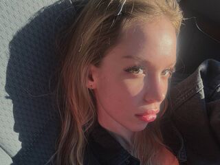 naked cam chatroom KattyFoks