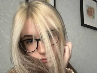 live sex video KiraRihand