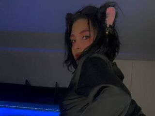 adult cam show LacreshaStickler