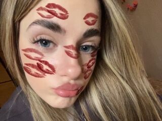 hot camwhore LatoyaMaccarino