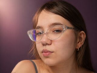 cam girl LaviniaSele