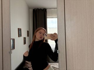 camgirl showing tits LennieLukasik