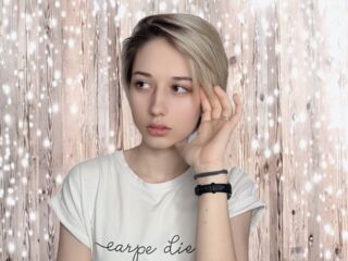 naked cam girl gallery LinetteHackworth