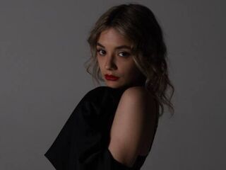 hot cam play LolaKiki