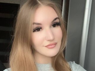 camwhore spreading pussy LolaVelour