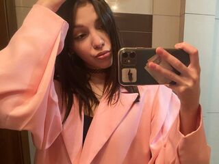 beautiful girlcam LucileVerlin