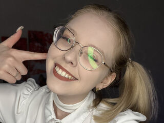 cam slut video chat LynnaCarrington