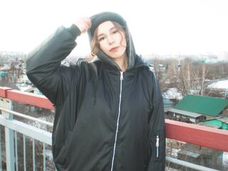 nude webcam girl MagalyArney