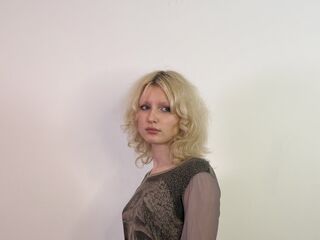 camgirl webcam MandyZillman