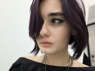 cam girl playing with sextoy MarceleneLierz
