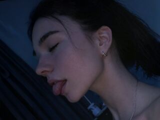 shaved pussy cam MelbaStraub