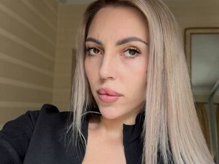 naked webcam girl masturbating MelisaDee