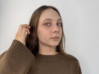 naked girl with webcam masturbating with sextoy MelvinaLynch