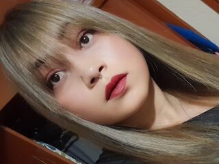 shaved pussy web cam MercellaMorelli