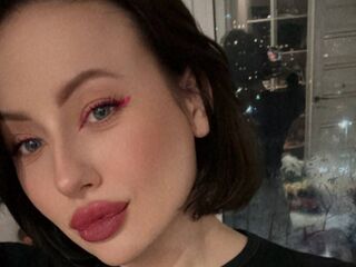 nude camgirl photo MiaPeaches
