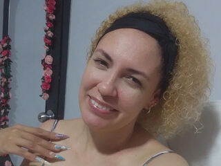 cam girl fingering MireyaVidal