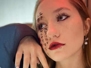 camwhore fingering pussy MistyColacone