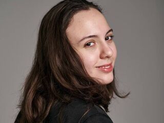 beautiful camgirl MonaStout