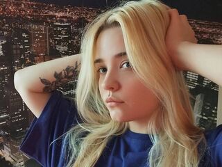 webcamgirl livesex MonnieMoniz