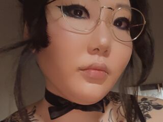 naked girl with webcam masturbating with dildo MorgueBerry