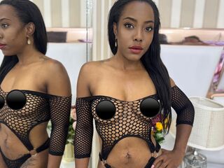 naked camgirl masturbating with dildo NaomirRaz