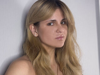 camgirl webcam NayaMorel