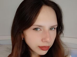 nude cam OdelinaBarris