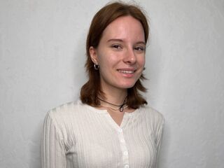 naked girl with webcam masturbating with dildo OdellBretana