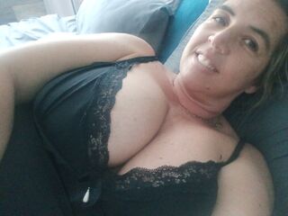 topless camgirl Piratonavasca