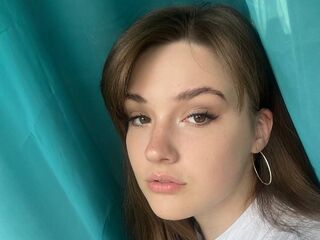 topless camgirl RachelHowar
