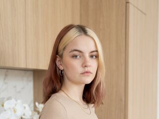 cam girl masturbating with sextoy RinaWilliams