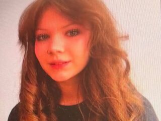 camgirl masturbating RosieWalmont