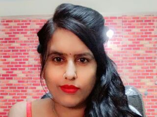 nude webcamgirl SaraConway