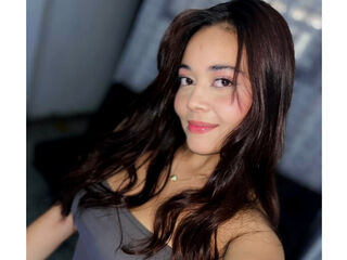 streaming live webcam SarahBlass
