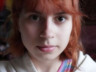 camgirl spreading pussy SerafinaGoettl